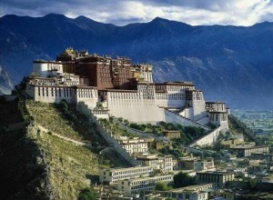 dvorec-potala-v-tibete