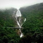 vodopad-dudhsagar-v-indii