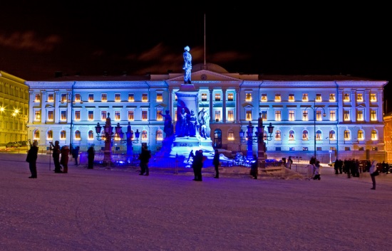 Сенатская площадь в Хельсинки ночью