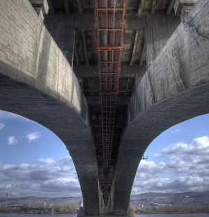Арка Коммунального моста в Красноярске
