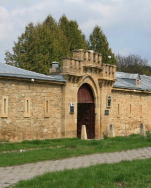 Ворота музея «Крепость» в Кисловодске