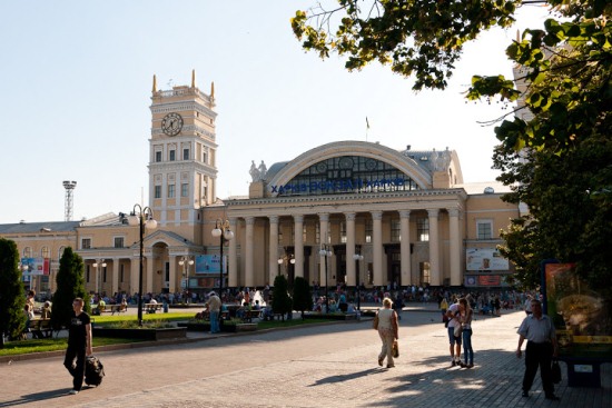 Вокзал в Харькове на привокзальной площади