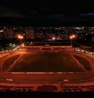 Стадион Звезда ночью