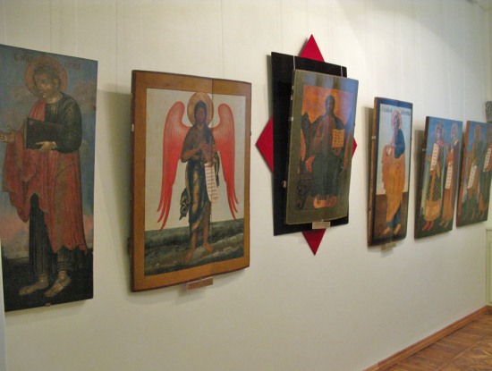 Выставка икон в Донецком художественном музее