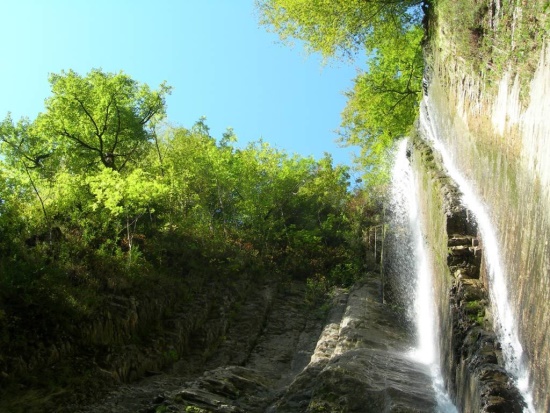 Ореховский водопад возле Сочи