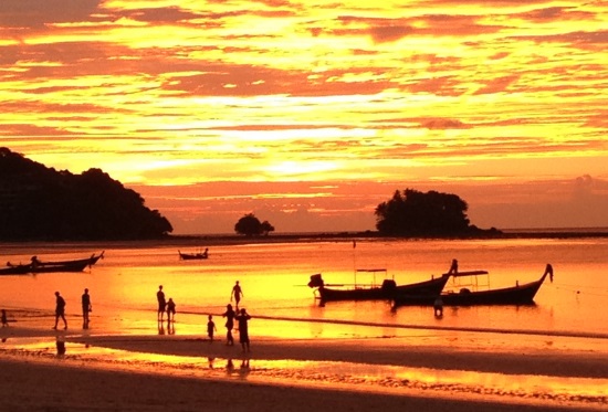 Закат на острове Пхукет, Таиланд